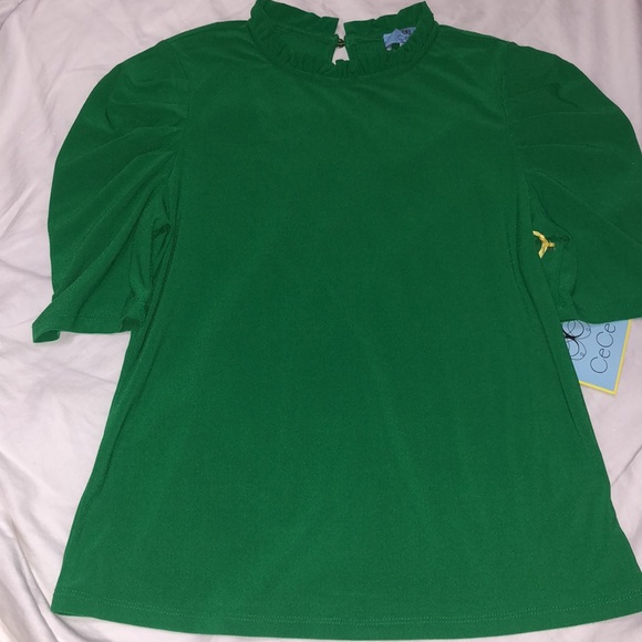 CeCe Ruffle Sleeve Top - Picture 4 of 8